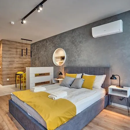 Happy Studentski Grad Apartment *