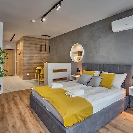 Happy Studentski Grad Apartment *