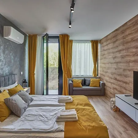 Happy Studentski Grad Apartment Sofia